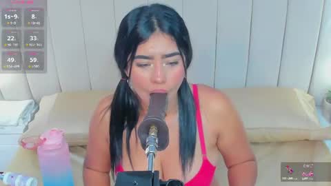 veronica   online show from August 9, 4:41 pm