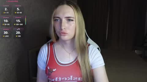 vi_luxxxy online show from July 10, 4:51 am