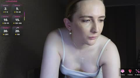 vi_luxxxy online show from July 19, 2:57 am