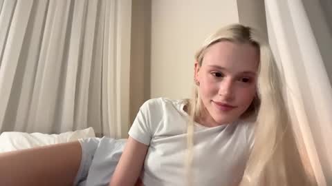 vi_world online show from August 7, 7:47 pm