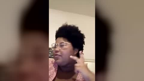 vickiryder56 online show from August 4, 3:03 am