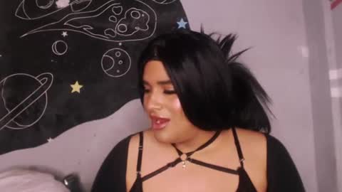   online show from August 17, 5:12 am