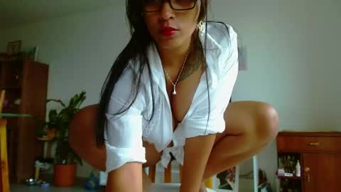 Vicky  online show from April 14, 10:28 pm
