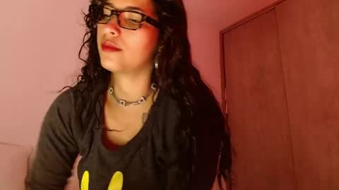 Vicky  online show from April 20, 1:26 am