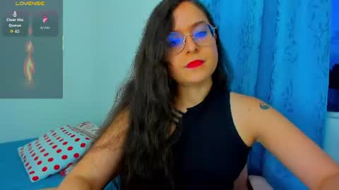 vicky_cristinax online show from July 12, 11:33 pm