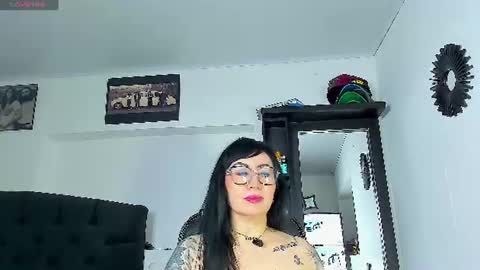 Vicky  online show from August 31, 11:11 am