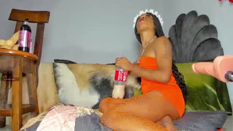 vicky manuela online show from August 11, 4:25 am