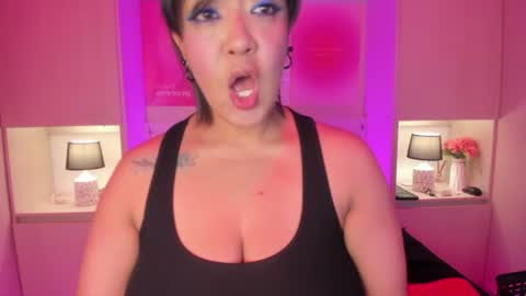 vicky_ruiz online show from August 15, 8:13 pm