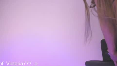 VICKY SWEET online show from July 31, 11:32 pm