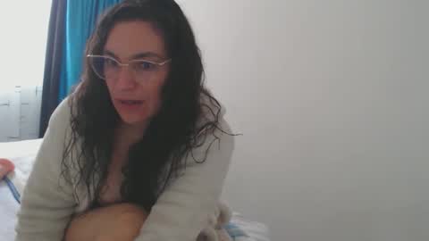 vickyjuice1 online show from April 14, 3:19 pm