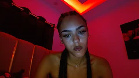 vickyyyx online show from July 15, 2:23 am