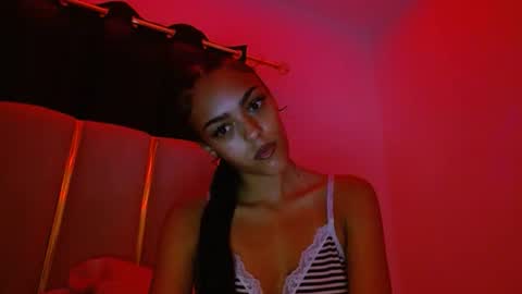 vickyyyx online show from July 16, 1:17 am
