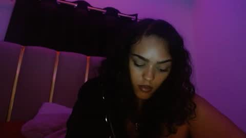 vickyyyx online show from July 24, 4:26 am