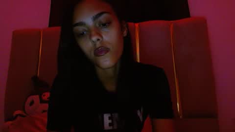 vickyyyx online show from August 4, 1:46 am