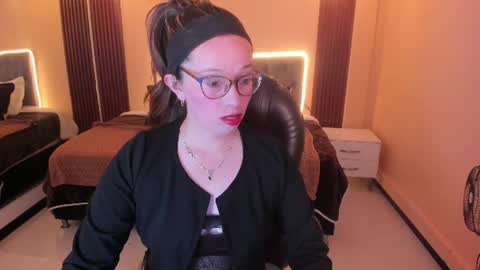 victoria__blake online show from August 4, 7:11 pm