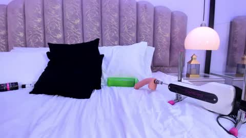 valentina online show from March 18, 6:02 pm