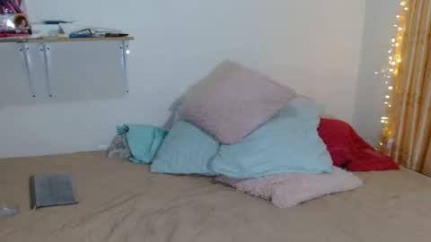 VICKY online show from August 2, 5:36 am
