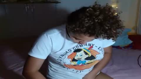 VICKY online show from August 8, 9:37 pm