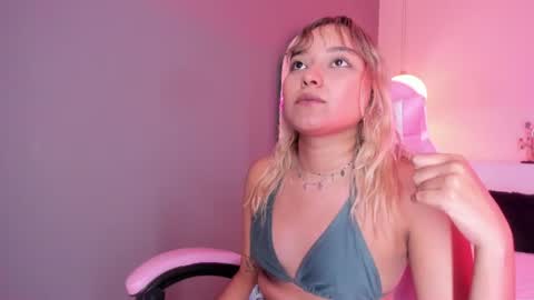 victoria_monetti online show from August 15, 3:38 pm