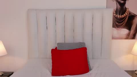 victoria_queen2 online show from August 7, 5:51 am