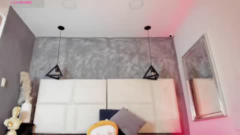 victoria_soul_ online show from August 11, 5:09 am