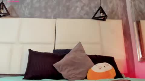 victoria_soul_ online show from August 15, 6:06 am