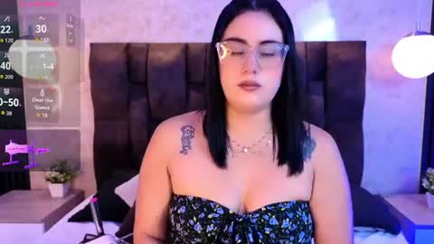 Victoria Andrade online show from August 8, 12:38 pm
