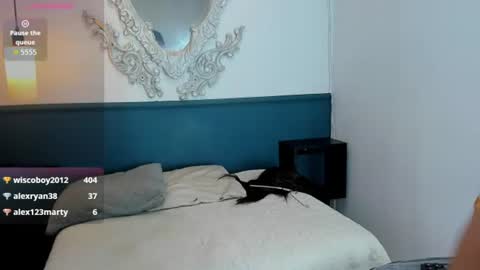 victoriaax_ online show from August 11, 10:06 am