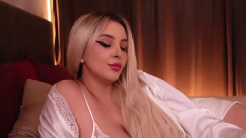 victoriadaeva online show from August 12, 5:43 am