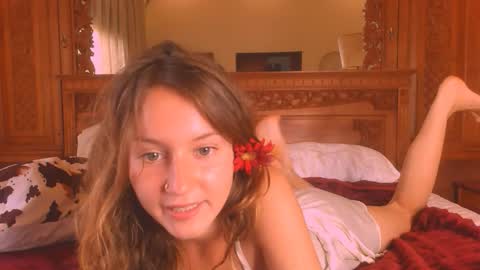 victoriande online show from March 14, 7:26 am