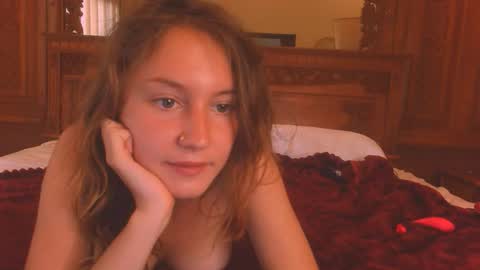 victoriande online show from March 16, 7:56 am
