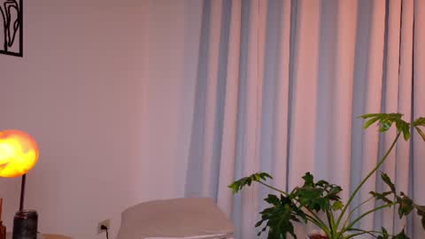 VictoriaNova online show from August 3, 11:23 pm