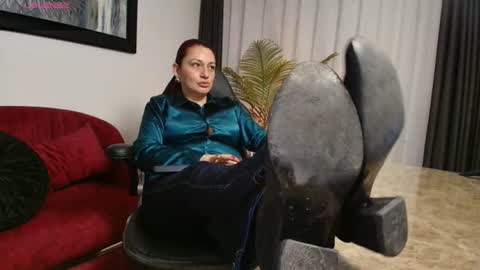 victoriapaker online show from August 14, 10:52 am