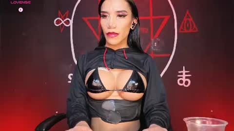 Victoria Vampire online show from August 9, 12:33 am