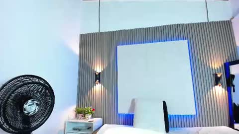 Vic online show from August 29, 11:15 pm