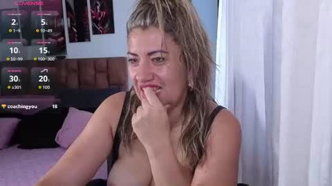 victorymilf_ online show from August 13, 9:51 pm