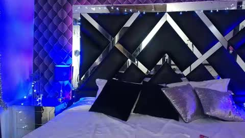 victtoria lee online show from August 11, 7:16 pm