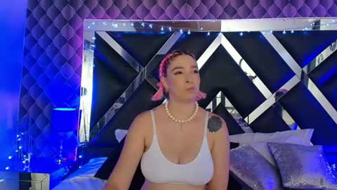 victtoria lee online show from August 14, 9:18 pm