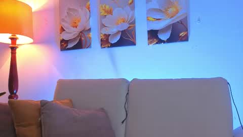 VIOLET  online show from August 11, 11:07 pm