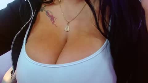 viioleta online show from August 7, 12:27 pm