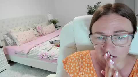 vika7333 online show from July 29, 4:47 pm