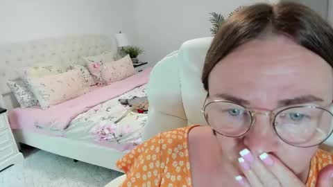 vika7333 online show from July 29, 5:53 pm