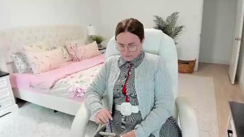 vika7333 online show from July 29, 10:06 pm
