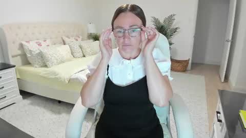 vika7333 online show from August 13, 10:29 am