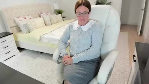 vika7333 online show from August 14, 4:54 pm