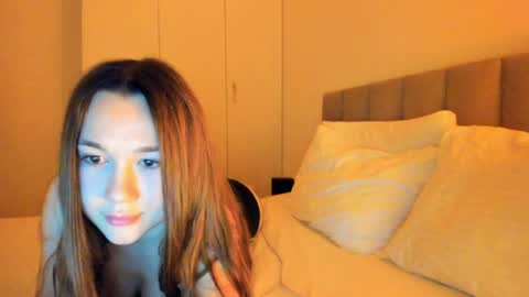 Vika   online show from May 14, 8:30 pm