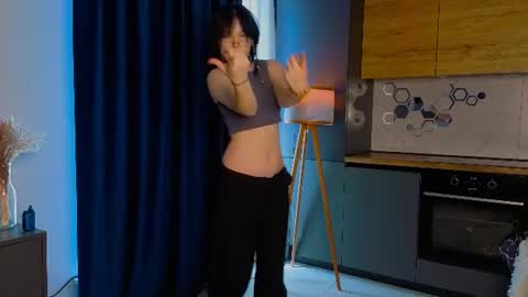 Hinata online show from August 7, 8:36 am
