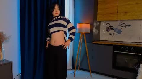 Hinata online show from August 7, 10:15 am