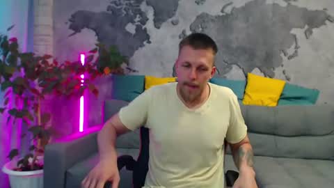 vikingchrisss online show from July 10, 12:00 pm