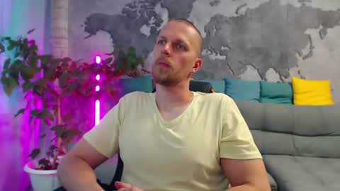 vikingchrisss online show from July 21, 12:18 pm